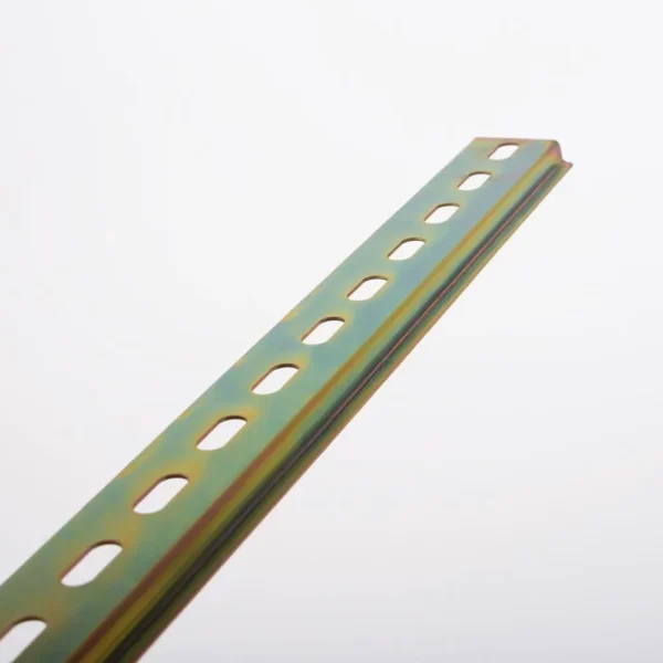 Șină Zincată Omega 35x7.5x1mm